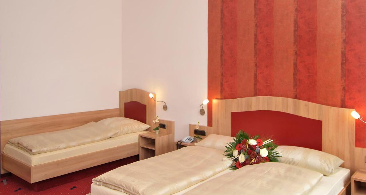 Hotel Rappen Rothenburg Ob Der Tauber Phòng bức ảnh