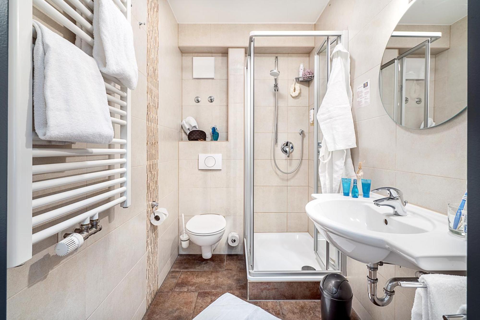 Hotel Rappen Rothenburg Ob Der Tauber Ngoại thất bức ảnh