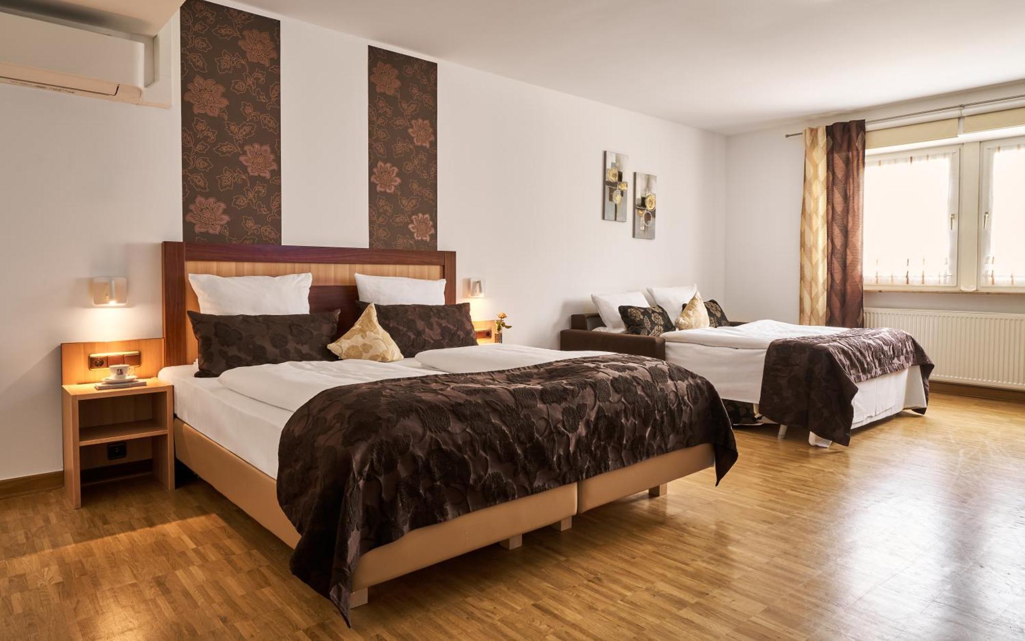Hotel Rappen Rothenburg Ob Der Tauber Ngoại thất bức ảnh